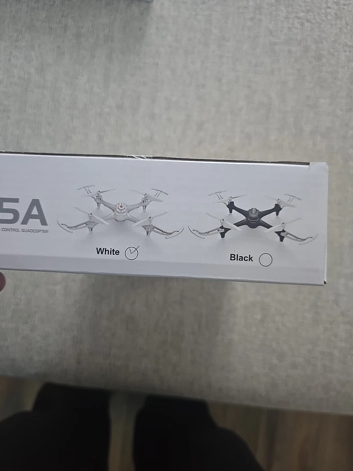 Syma X15A Quadcopter Drone with 2.4GHz Remote Control - Image 3 of 4