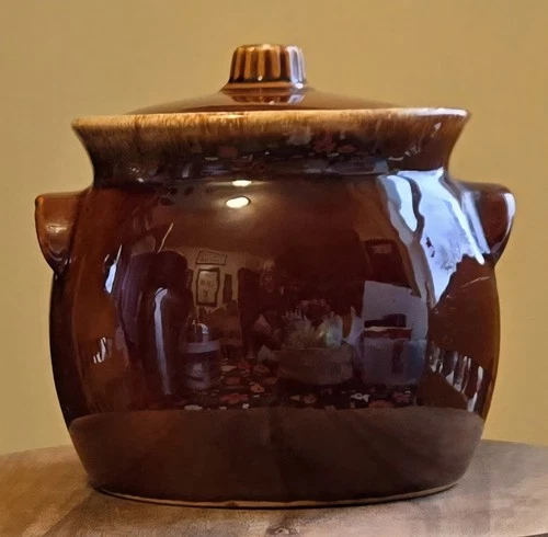 Vintage Hull Pottery Brown Drip Bean Pot Crock With Lid Oven Proof USA 2 Quart