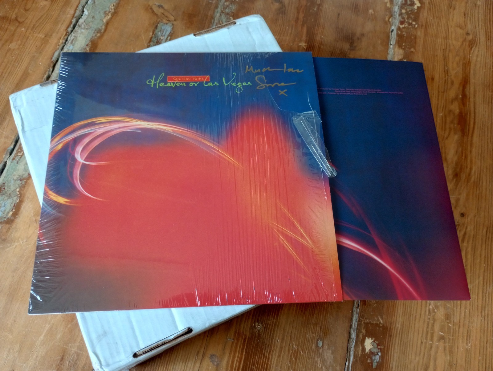 COCTEAU TWINS Heaven Or Las Vegas LP Vinyl SIGNED AUTOGRAPHED NEW