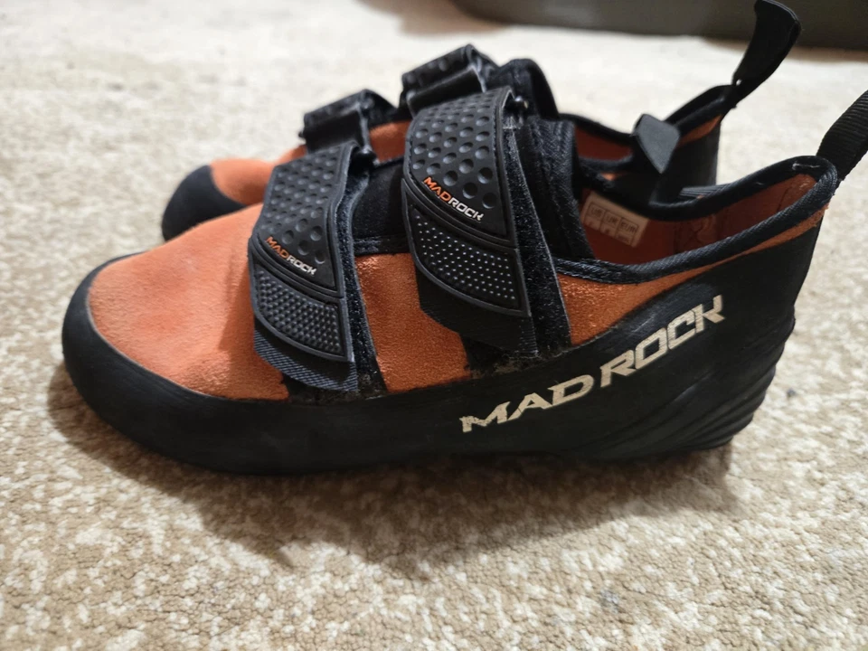 Flashes Mad Rock, apenas usados de gran calidad, para hombre 7. Envíame un mensaje de texto para preguntas. Foto 2 de 4