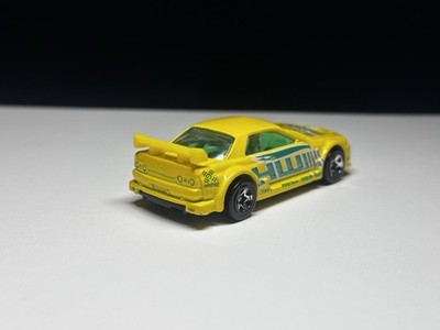Hot Wheels 2004 Truckin' Transporters Nissan Skyline GT-R R32