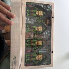 NECA Eastman & Laird s Teenage Mutant Ninja Turtles 4 Pack Mirage TMNT Comics
