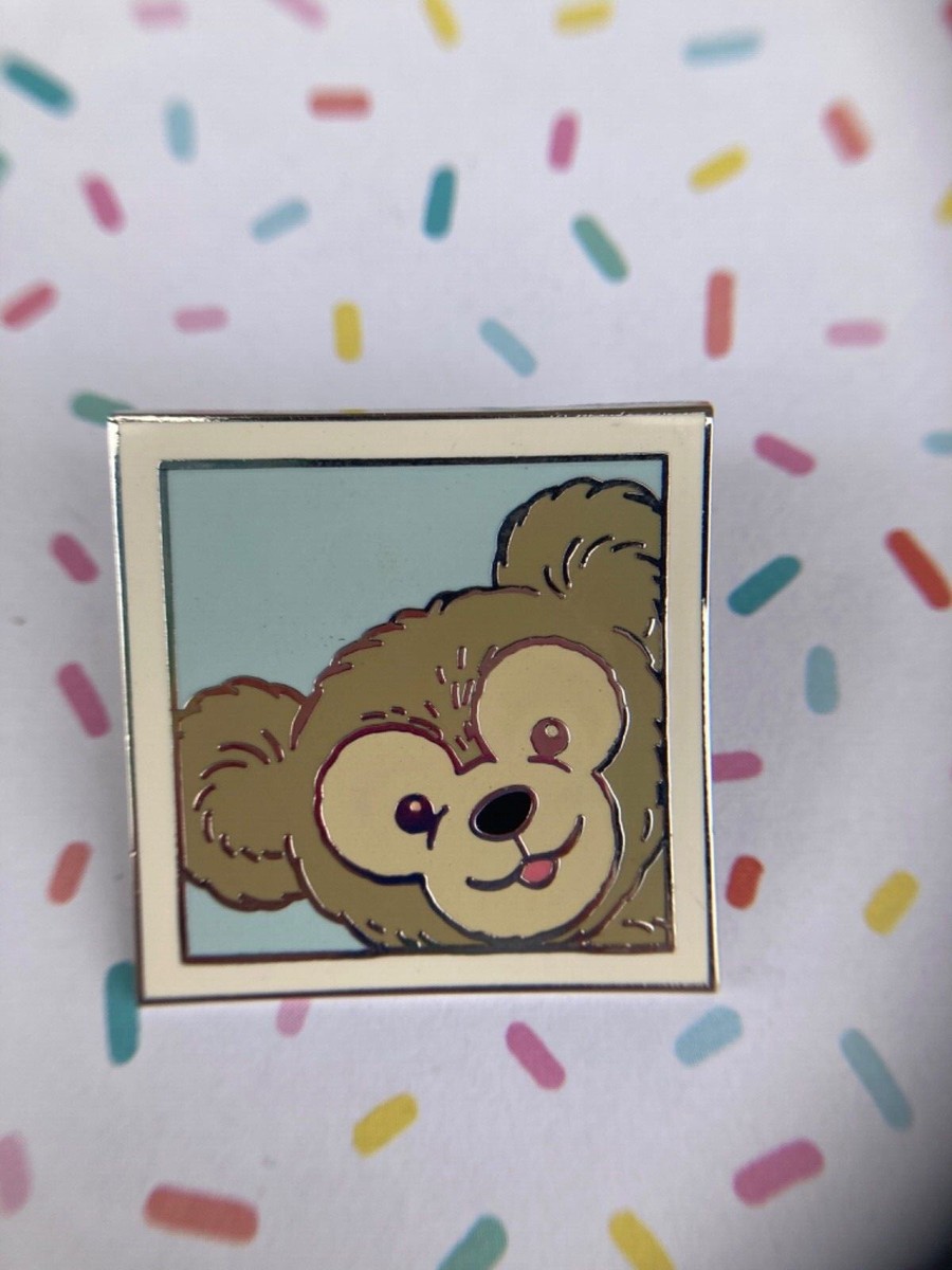 Duffy★プロフ読んでください　 Duffy, 2016 Character Selfie Mystery Set, Disney Trading Pin, Pin