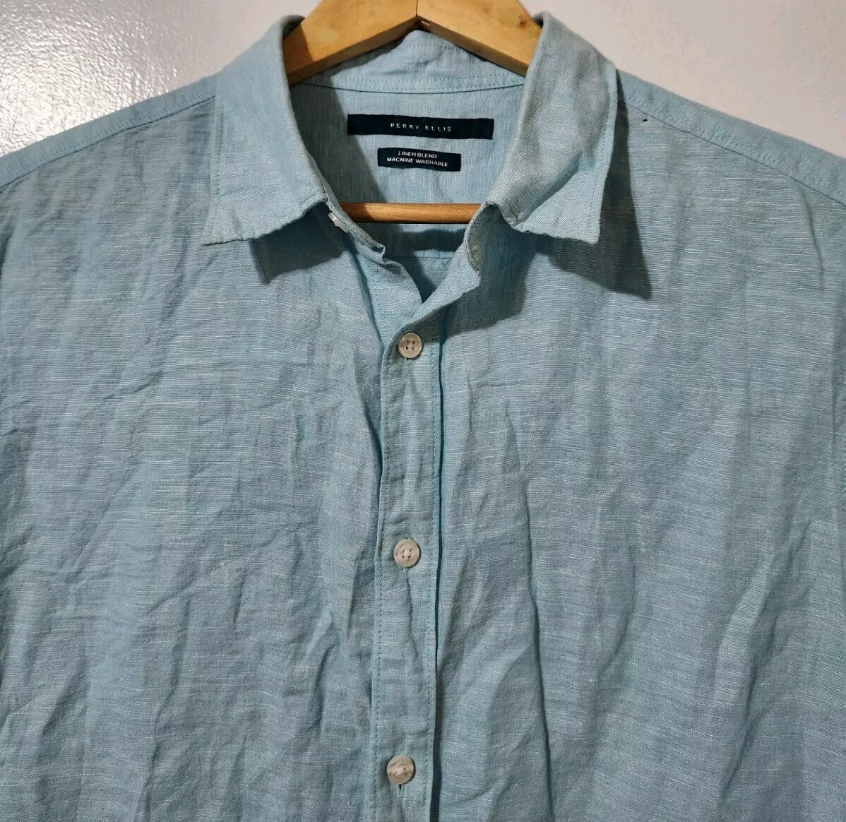 Perry Ellis Mens Linen Blend Short Sleeve Button Down Camp Shirt for Beach and Casual Wear