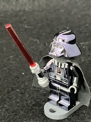 Lego 2009 Star Wars Darth Vader CHROME Minifig 10 Anniversary Edition Black Arm! - Picture 2 of 7