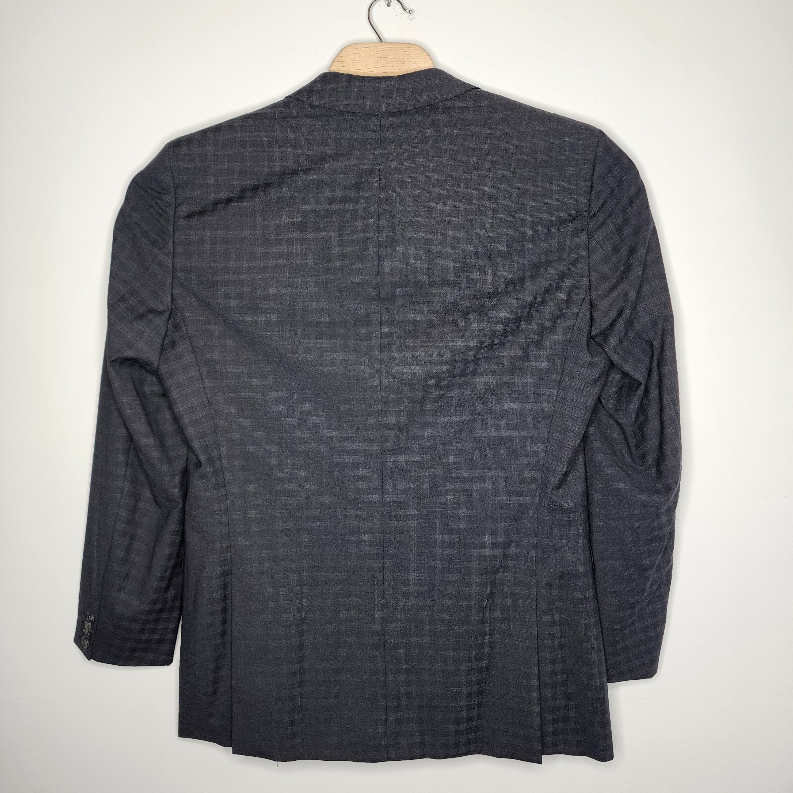 Hugo Boss Blazer Mens Size 44L Gray REDA Itlalian Wool Two Button READ thumbnail 2