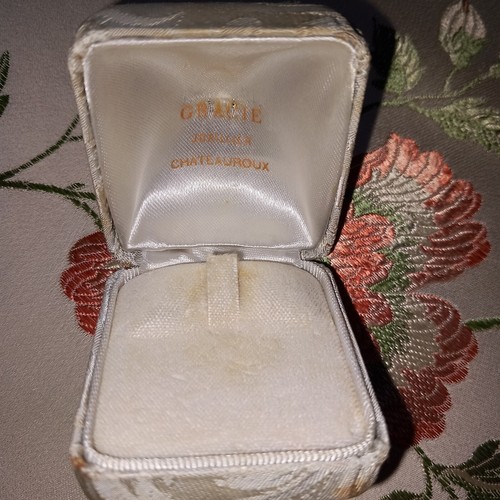 Écrin à Bijoux Ancien – Numéro 17, Occasion, Vintage