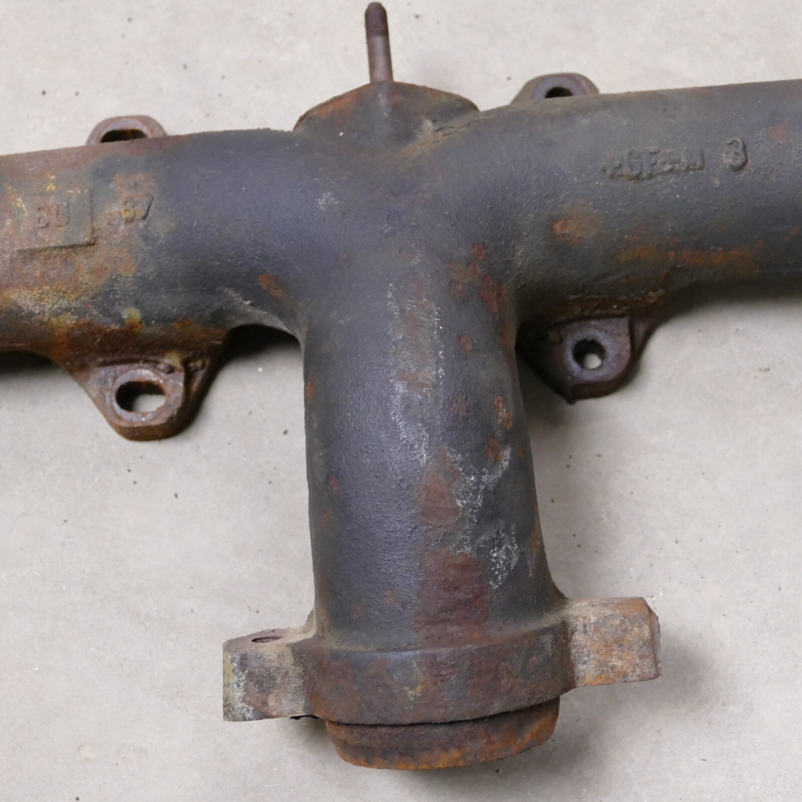 1987-1990 Rolls Royce Silver Spur 6.8 Exhaust Manifold 70044 Broken Stud 76154
