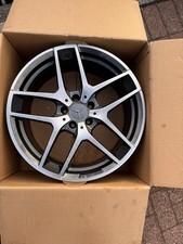 1 x Genuine 19” Mercedes GLA X156 AMG Alloy Wheel A1564010700
