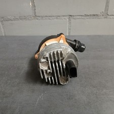 Zusatzwasserpumpe Mercedes-Benz C-Klasse E-Klasse W205 W212 A0005002300 Zusatzwasserpumpe Mercedes-Benz C-Klasse E-Klasse W205 W212 A0005002300