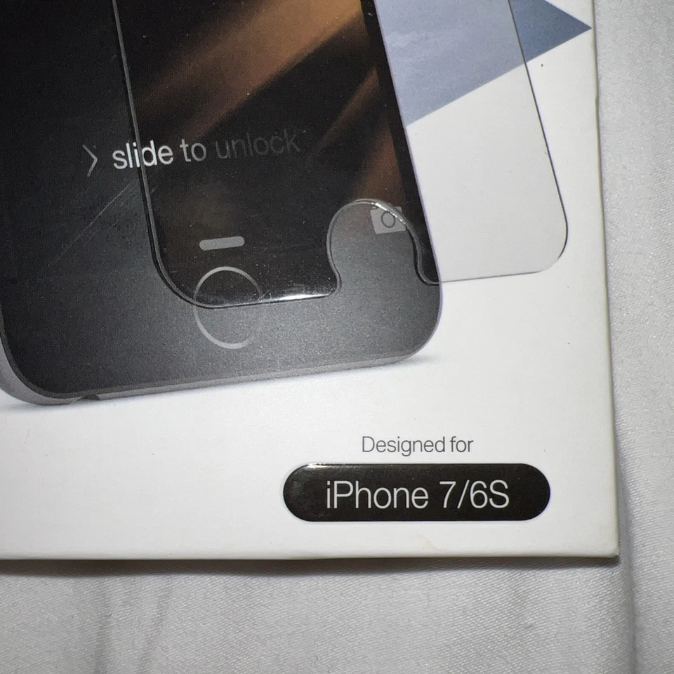 Vidrio templado Urban Armor Gear (UAG) para iPhone 7/6S Foto 3 de 3