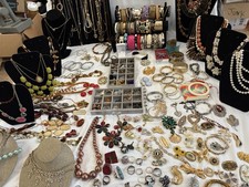 Huge Vintage Jewelry Lot 1+ LBS SIGNED Necklace Bracelet, Earring, Ring, Brooch