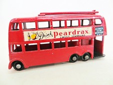 MATCHBOX LESNEY 56 'LONDON PEARDRAX 667 TROLLEYBUS BUS'. 56a. VERY GOOD. BPW.