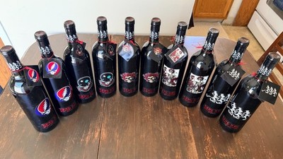 Grateful Dead Dead Red 1996 Full Variant Collectible Set (10 Bottles)