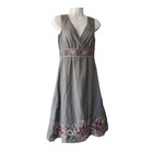 Vintage y2k grau Leinen Kleid Boho Whimsy Fairycore Landhaus Stickerei V-Ausschnitt 10