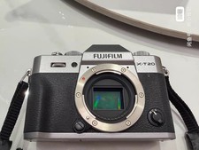 Fujifilm X-T20 Silver Mirrorless Digital Camera Black with Accessories 90% New