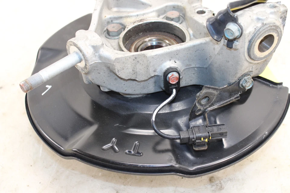 Acura RLX 2016-2020 AWD nudillo trasero izquierdo/husillo OEM IR88 Foto 4 de 4