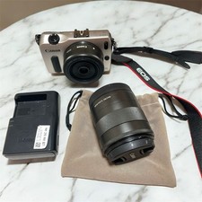 Canon EOS M White Mirrorless Camera Kit with 2 Lenses Excellent Used Condition