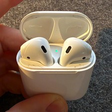 Apple AirPods 1st Gen Bluetooth Wireless In-Ear Earbuds w/ Charging Case, White