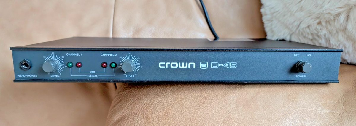 VINTAGE CROWN 2 Channel Power Amplifier D-45 Powers ON for parts
