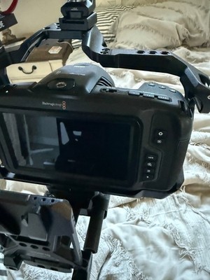 Blackmagic Design Pocket Cinema Camera 6K - Canon EF, NO DONGLE SKU#2031567