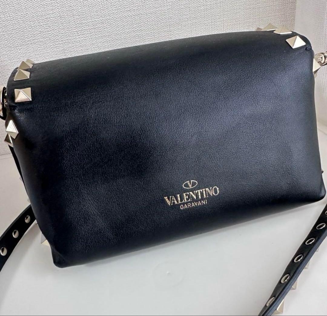 VALENTINO Women Rockstud Shoulder bag Leather V Logo Black Gold from japan thumbnail 3