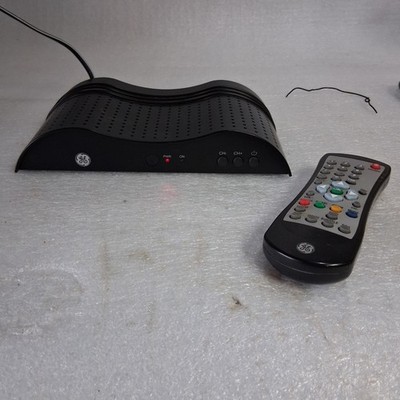 GE Digital to Analog TV Converter Box - Model 22729 - With Remote 
