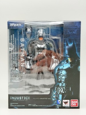 Batman Injustice Gods Among Us Bandai SH Figuarts Action Figure Open