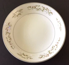 International Silver Co. Fine China Japan SPRINGTIME 326 - 5-7/8" BERRY BOWL