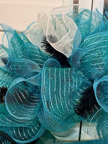 Jacksonvile Jaguars Vintage NFL Football Teal Christmas Wreath 25" - Picture 2 of 8