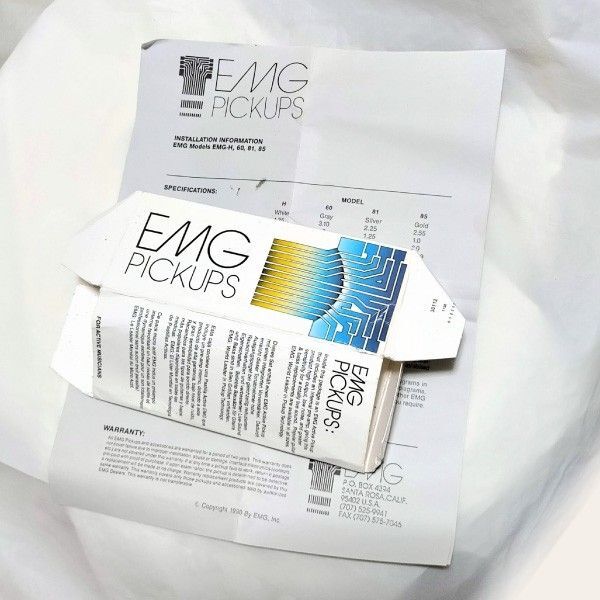 EMG 81 Old Logo Box w Schematic for Electric Guitar Active Pickup