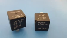 AUTOMOTIVE RELAY, 7-1393298-3, VF4A-15F21-S01, Tyco, Plug-in, 12VDC,NEW (1 Unit)