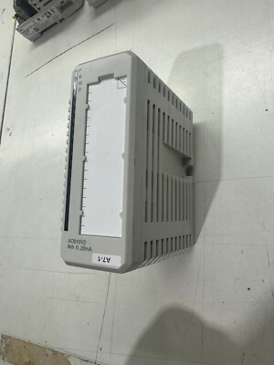 ABB 3BSE038415R1 I/O ANALOG OUTPUT MODULE 8 CHANNEL AO810V2