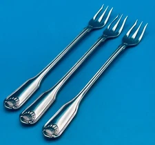 3 Oneida CLASSIC SHELL Seafood Cocktail Forks 5 7/8" Stainless Flatware