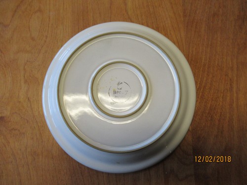 Plato de ensalada Denby England RENACIMIENTO CASTILLA AZUL 9" 1 EA 6 disponible - Imagen 2 de 3