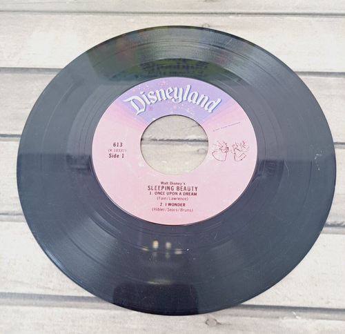 Disneyland Record Walt Disney's Sleeping Beauty 1975 45 RPM VTG Vinyl 613 - Picture 5 of 5