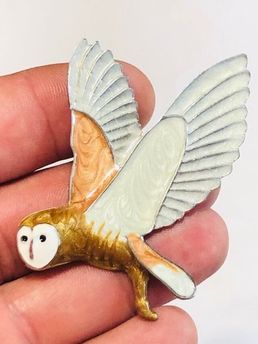 Beautiful Enamel BARN OWL Brooch Shawl Pin Jewellery Wildlife Nature - Picture 6 of 13