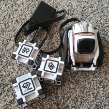 Anki Cozmo Robot w/ 3 Interactive Cubes Dock Charger Tested Working OEM