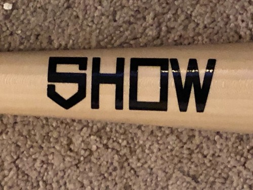 Scooter Gennett Autograph Signed SHOW GAME MODEL Baseball Bat Cincinnati Reds - Picture 8 of 8