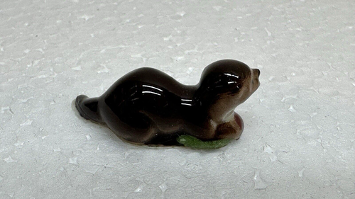 Hagen Renaker Miniature Otter Baby Tiny Ceramic Figurine Retired - Picture 4 of 7