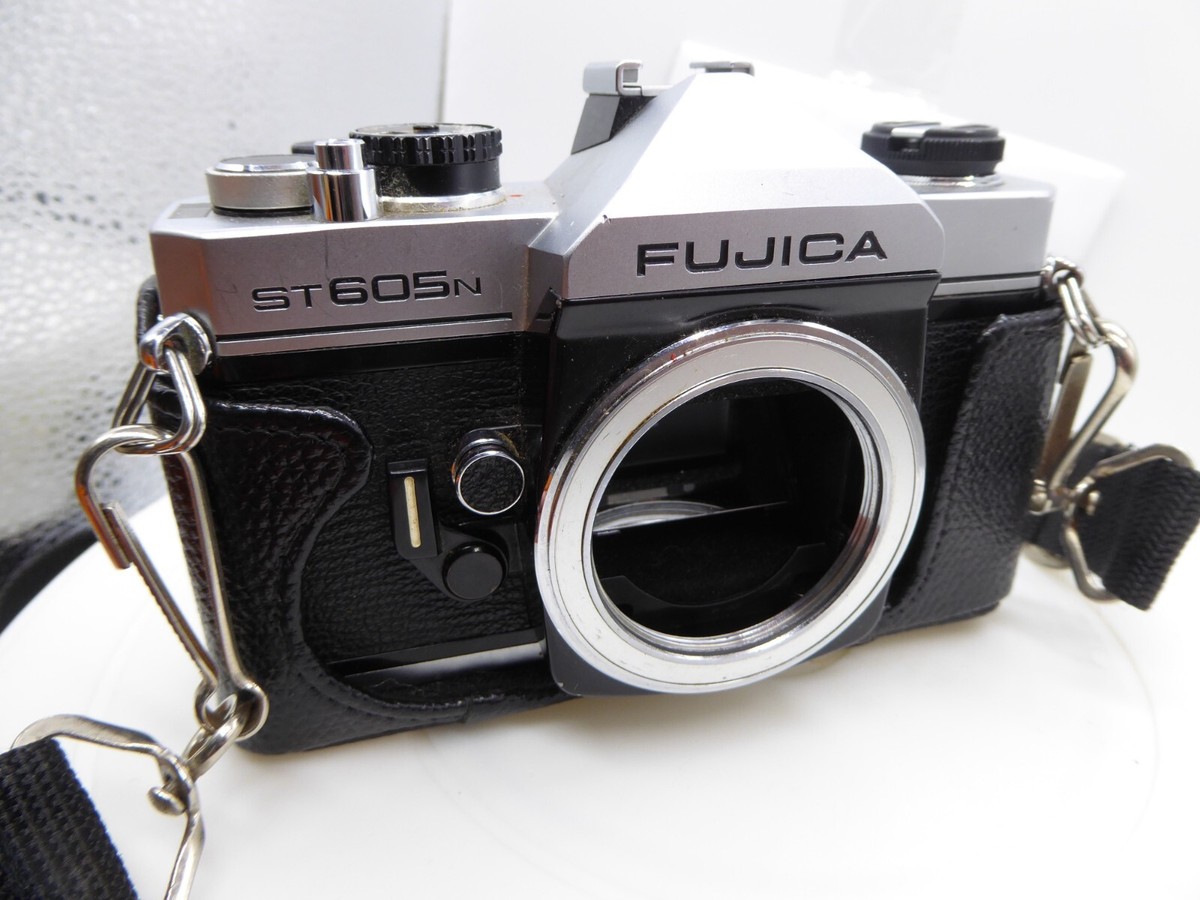 FUJICA ST605N 35mm Film SLR Manual Camera SPEEDS ALL OK light