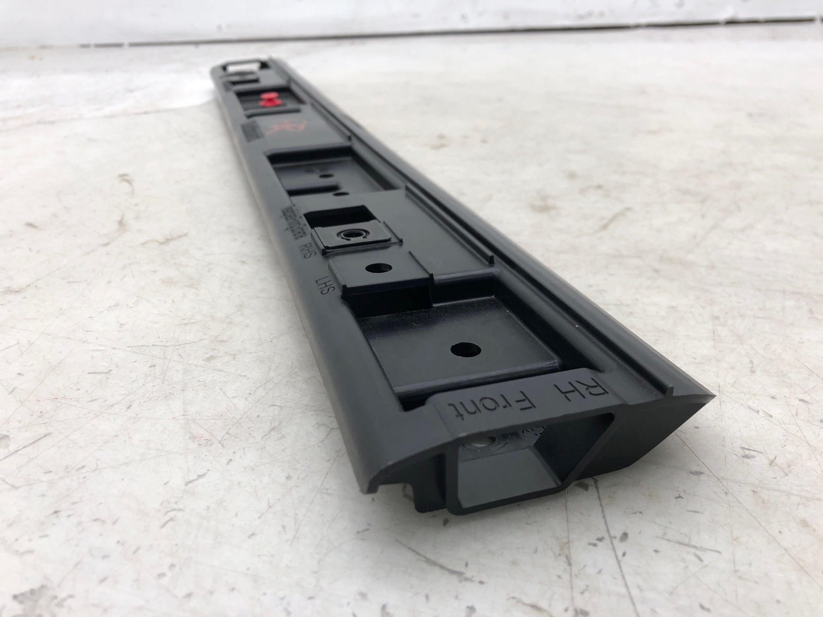 2019-2023 ASTON MARTIN VANTAGE DOOR ROCKER SILL PANEL INNER MOUNT KY63-130A44-B