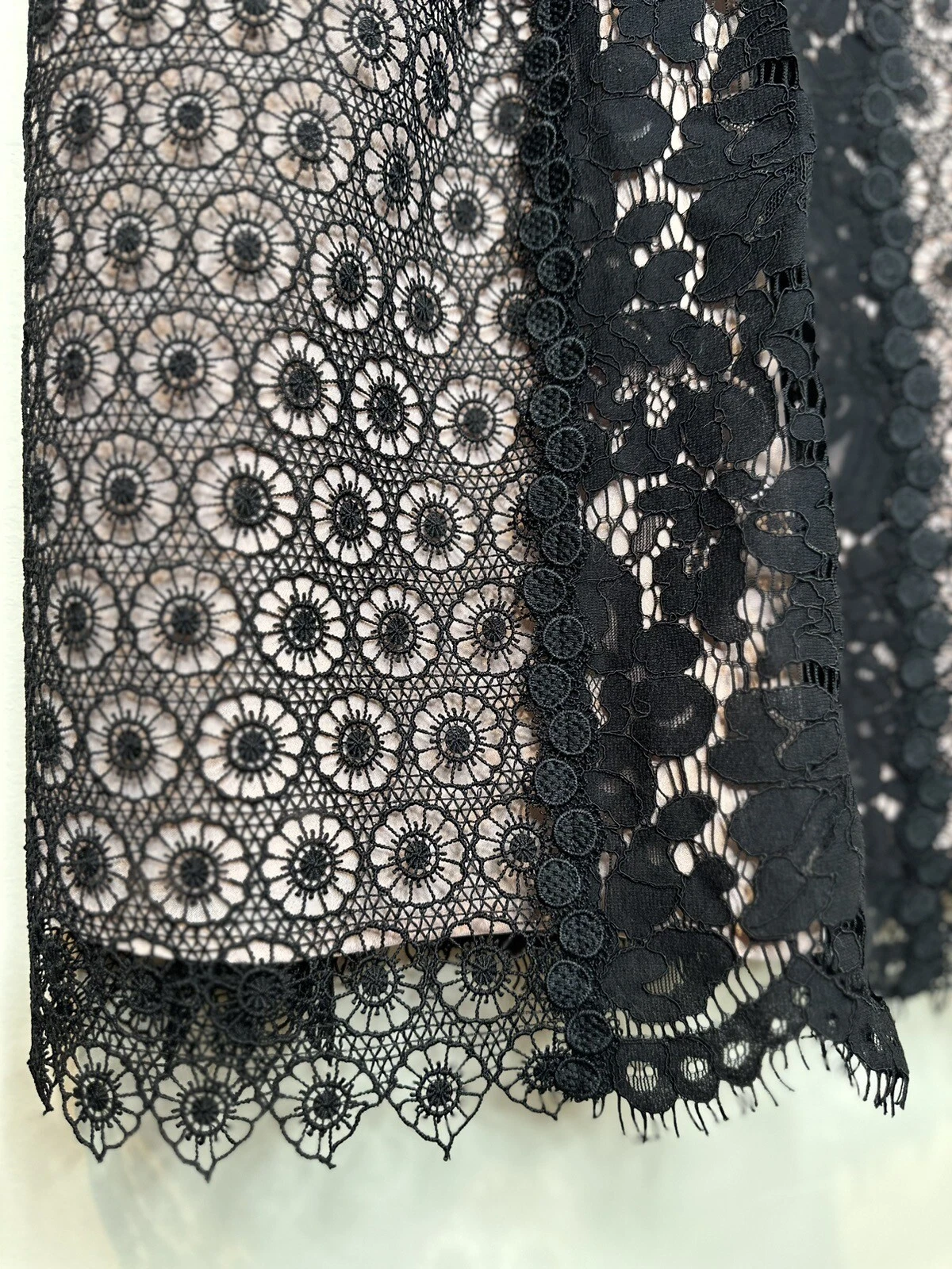 Abito senza maniche Boutique Moschino floreale in pizzo nero nudo taglia 4 Aeffe nuovo con etichette