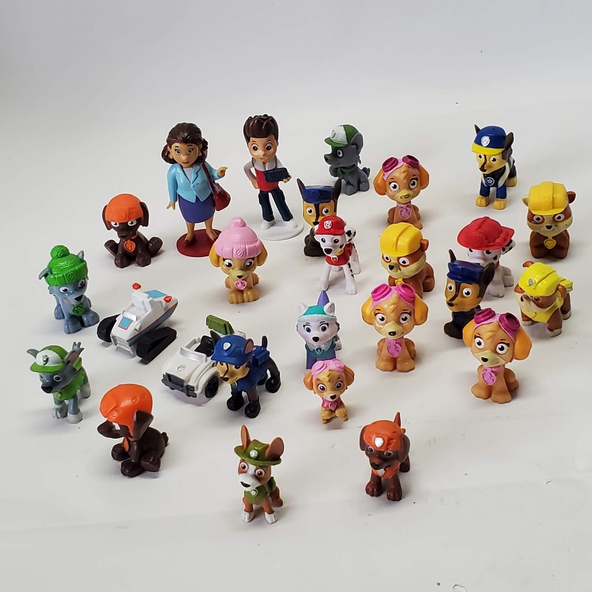 Paw Patrol Pups Toy Action Figures Lot Assortment Chase Marshall