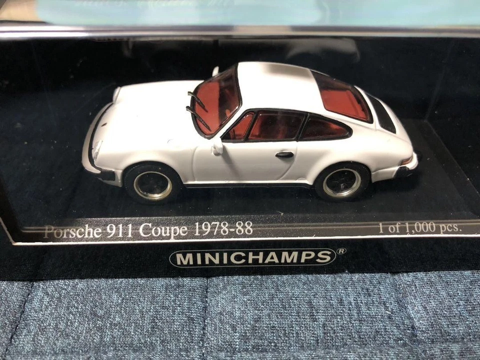 Minichamps Porsche 911 Coupe 1978-88 1/43 Limited Edition - Image 3 of 4