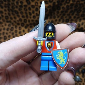 Vintage LEGO Castle Minifigure Lot &ndash; Knights, Weapons, Shields - Dragon Lion Bat