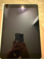 Apple iPad 9. Generation 10,2 Zoll Wi‑Fi 64 GB Grau mit Apple Pencil