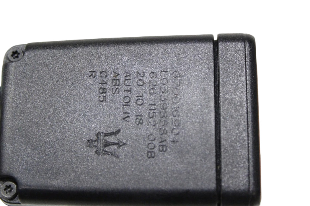 Front Right Seat Belt Buckle Fits 2014-2021 Maserati Ghibli M157 OEM 670016904