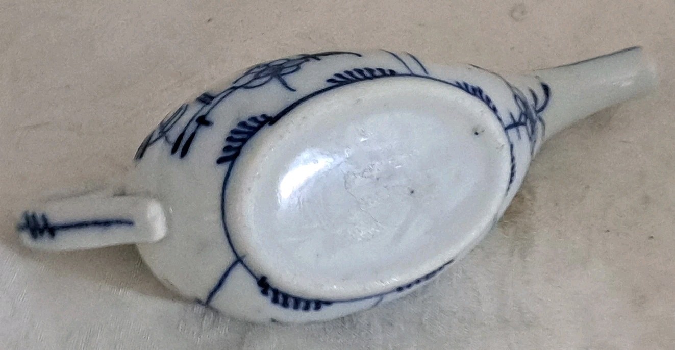 Antique Meissen Porcelain Invalid Baby Feeder Blue White Blue Onion Pap Boat