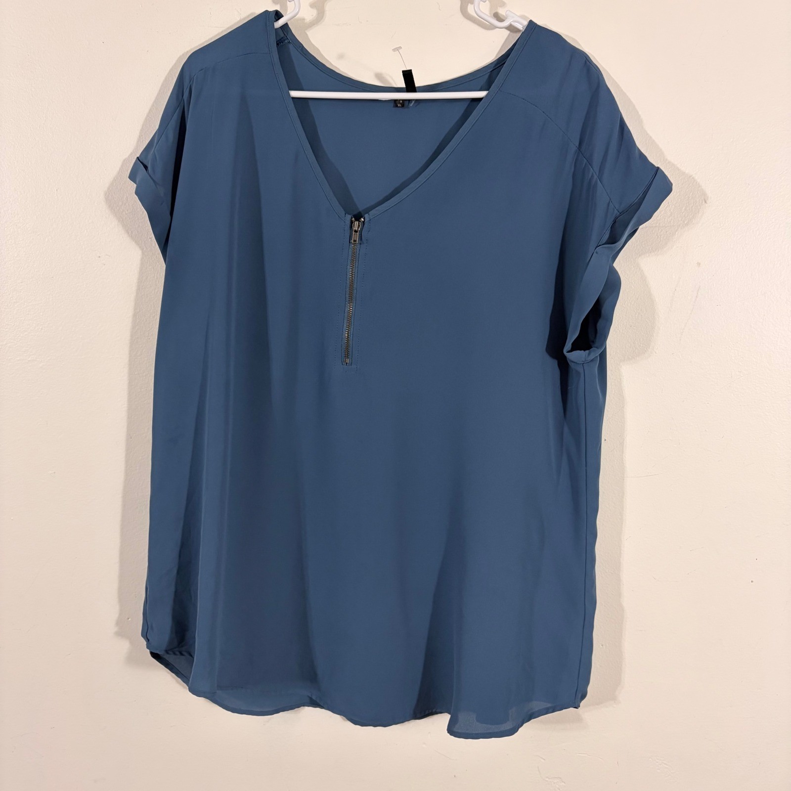 Maurices Blouse Womens XL Blue Zipper V-Neck Short Sleeve Top CASUAL